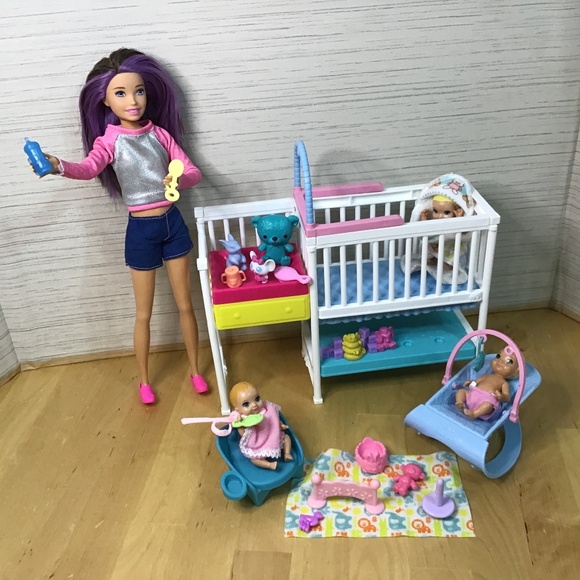 Barbie Doll and Nursery Playset - Picture 1 of 8